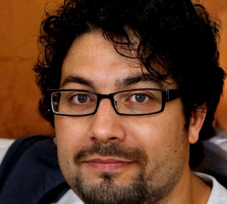 Ritratto di Matteo Rossi, istruttore di nail art